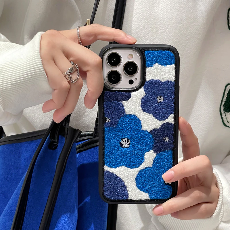 Blue Daisies iPhone 13 Pro Max Case