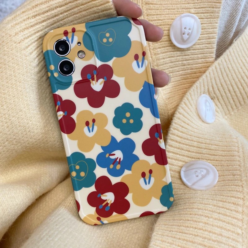 Old Flowers iPhone XR Case