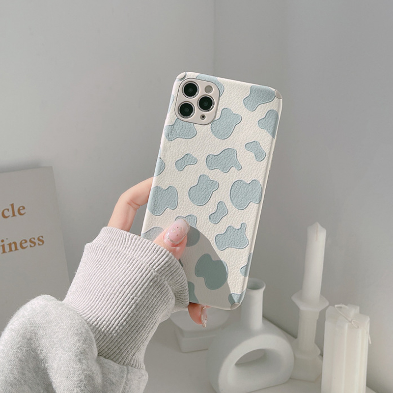 Cow Pattern iPhone 12 Pro Max Case