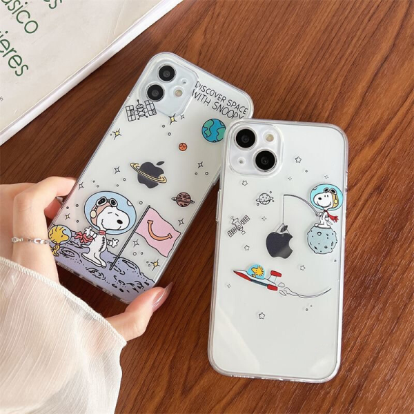 iPhone 14 Snoopy Cases
