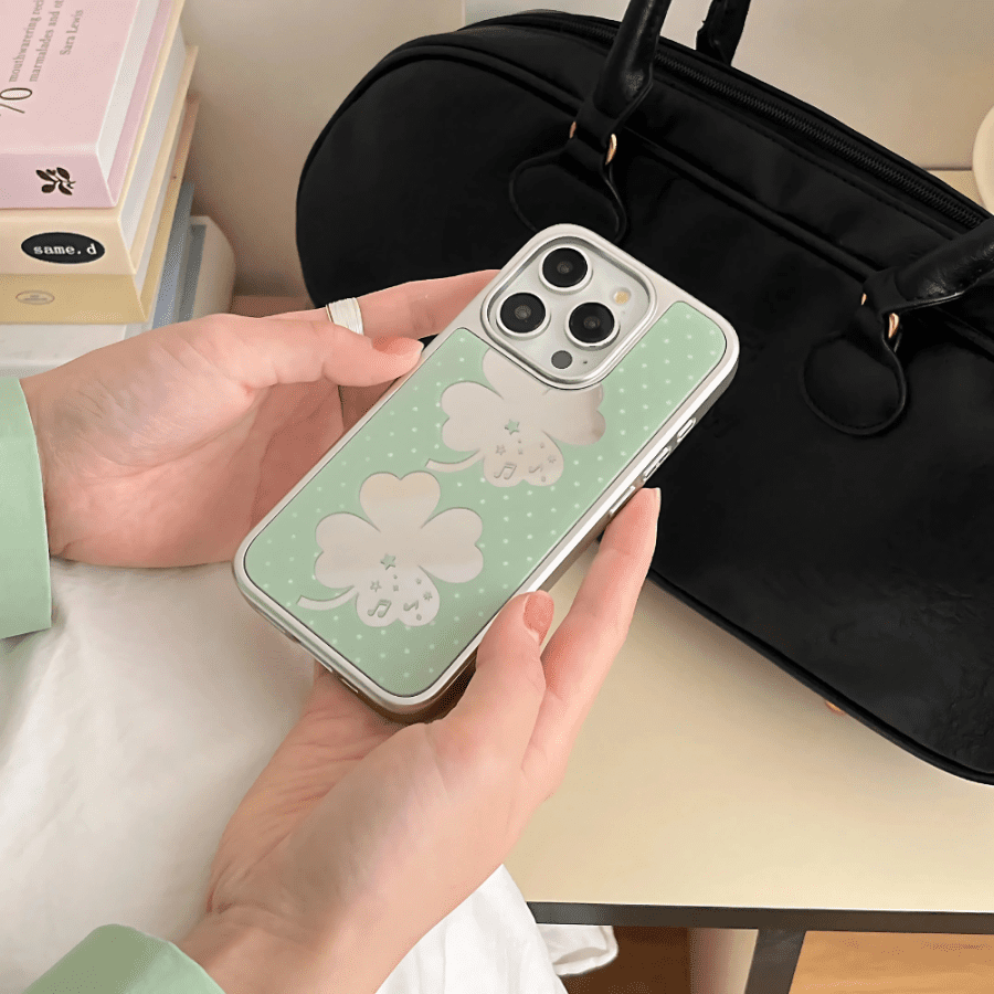 Green Clover Mirror Phone Case - iPhone 14 Pro Max