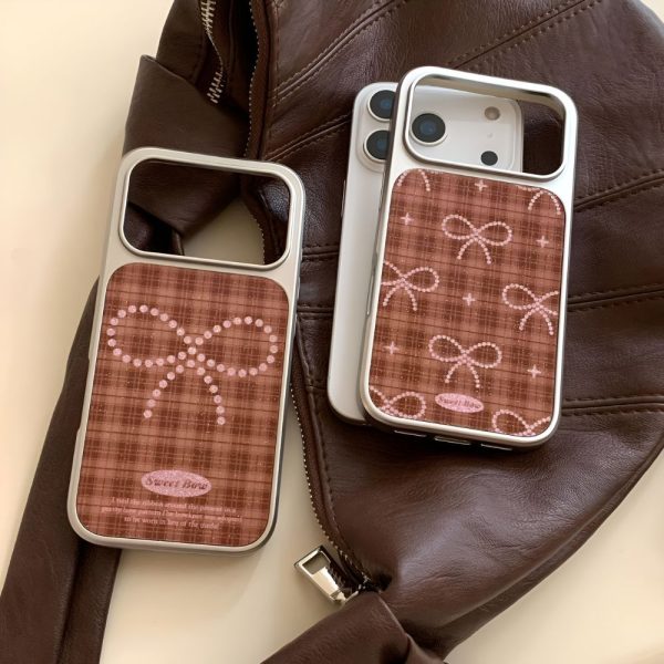 Retro Brown Bow iPhone 17 Pro Max Cases